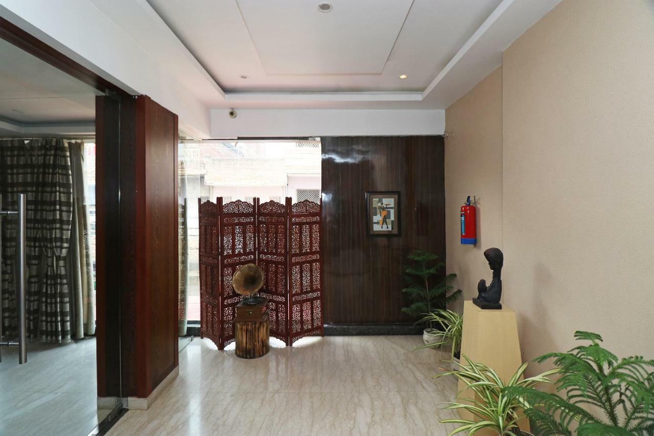 Oyo 5843 Hotel Yash Inn Mirzāpur Zewnętrze zdjęcie