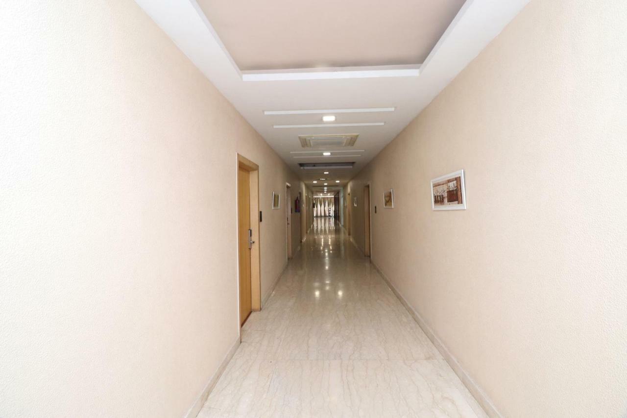 Oyo 5843 Hotel Yash Inn Mirzāpur Zewnętrze zdjęcie